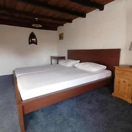 Beautiful With Private Pool Nyaraló *